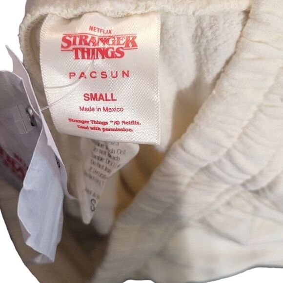 Stranger Things x PacSun Upside Down Sweatpants Hawkins High SZ S NWT - Picture 5 of 8